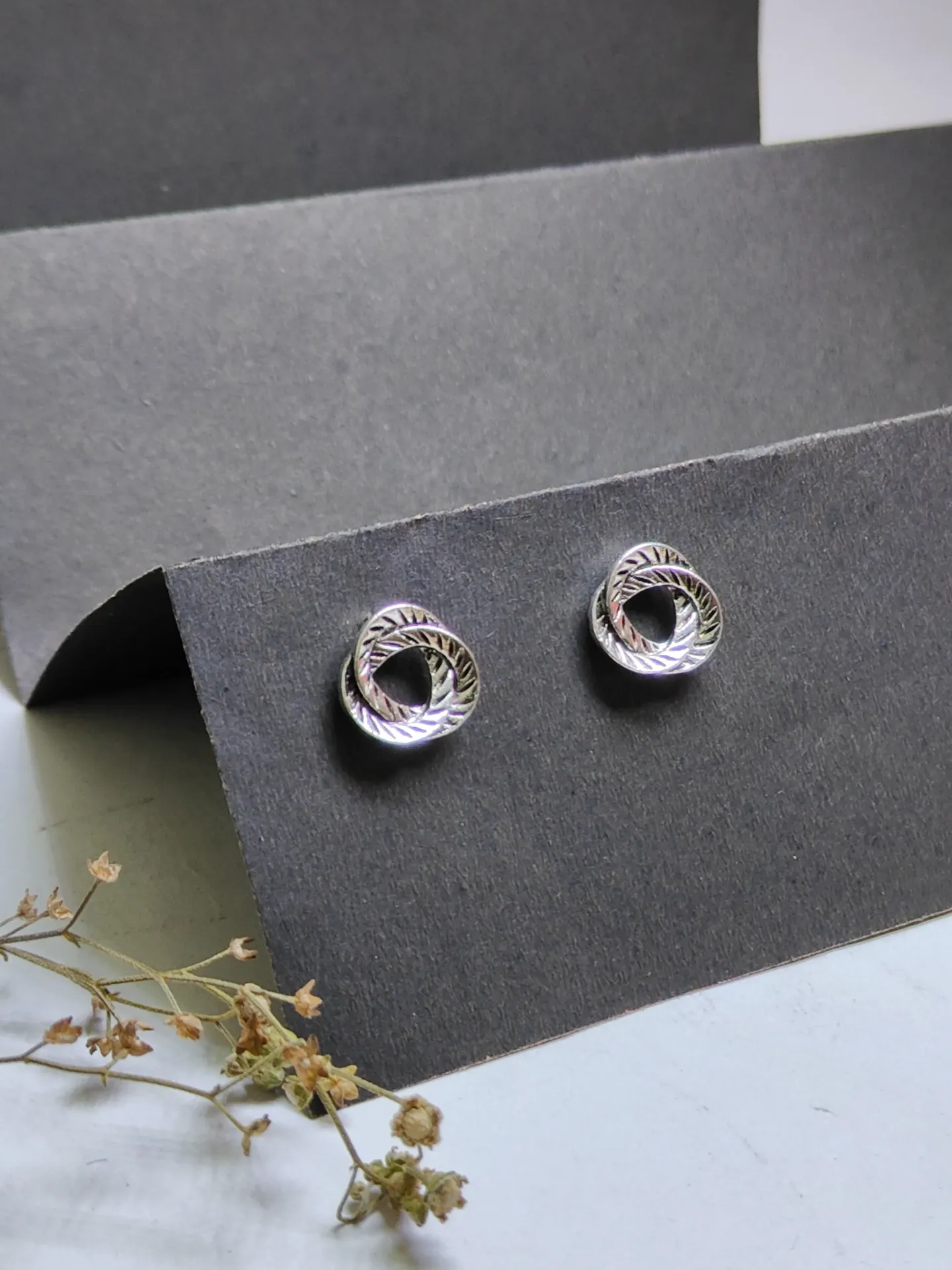 New style studs for every mood