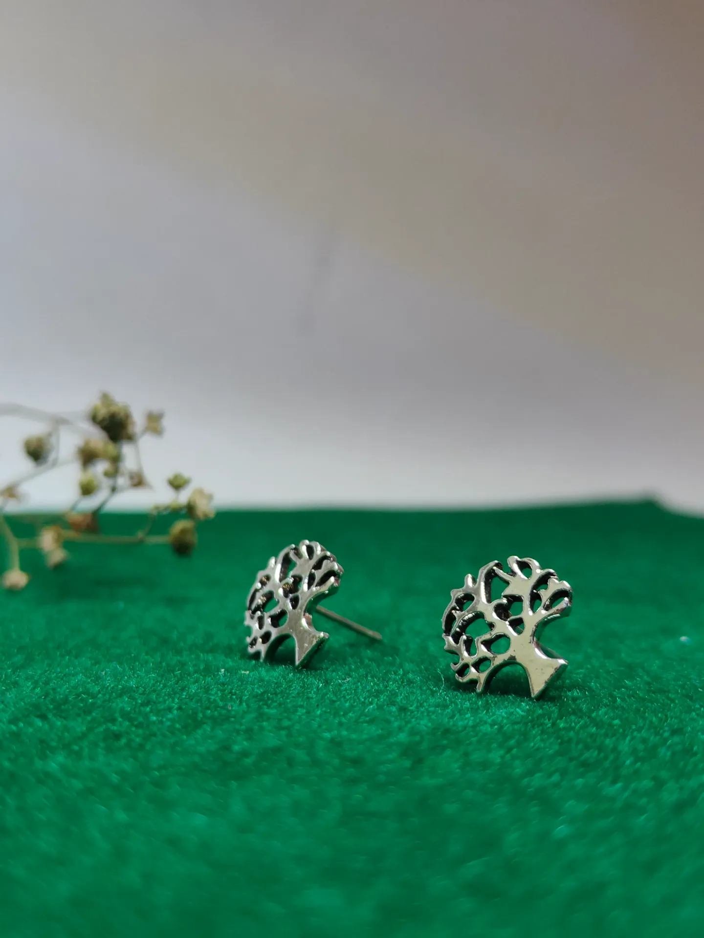 Stylish Tree Earring for every mood