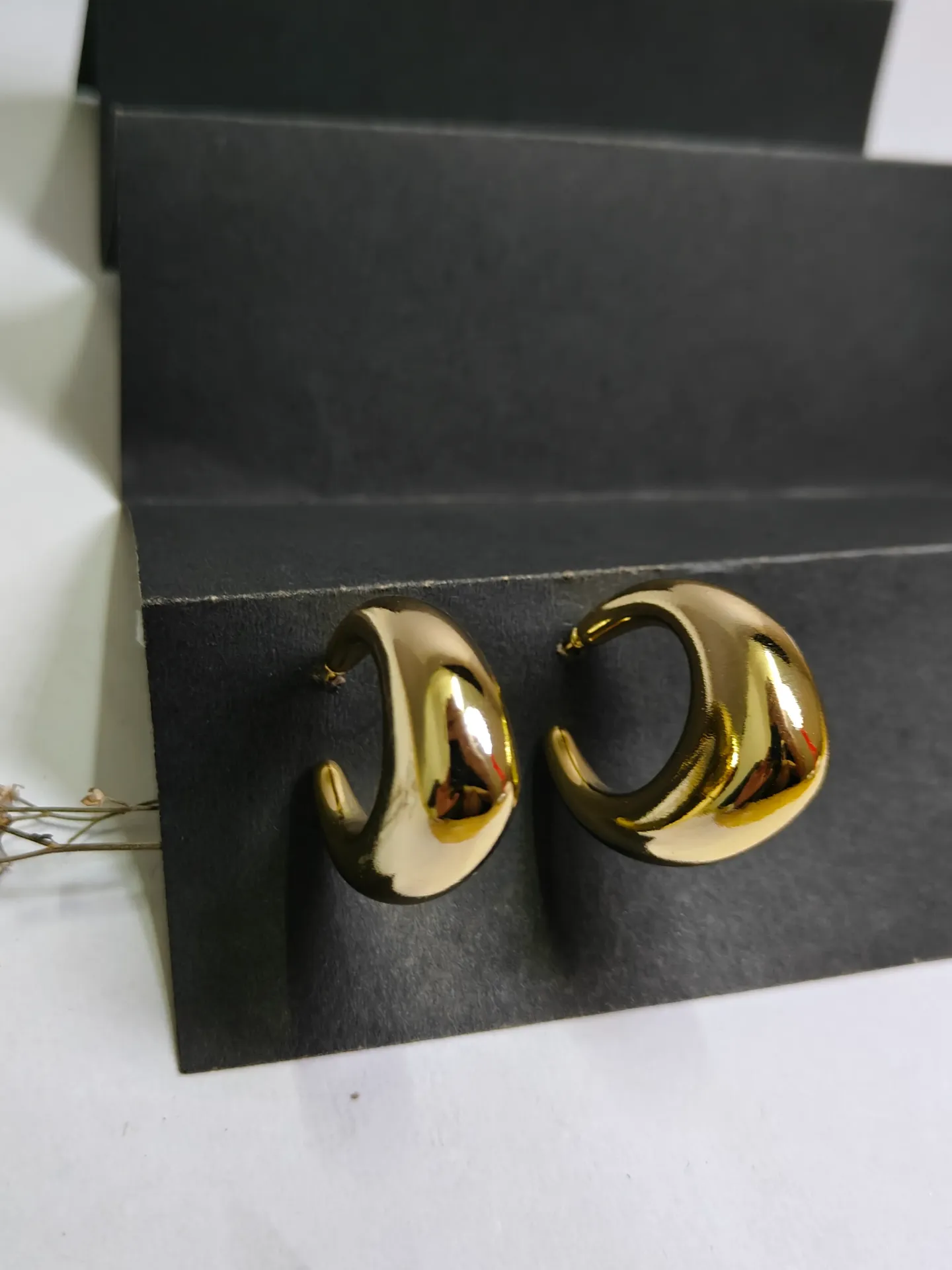 Beautiful crystal hoops earrings for women , girls